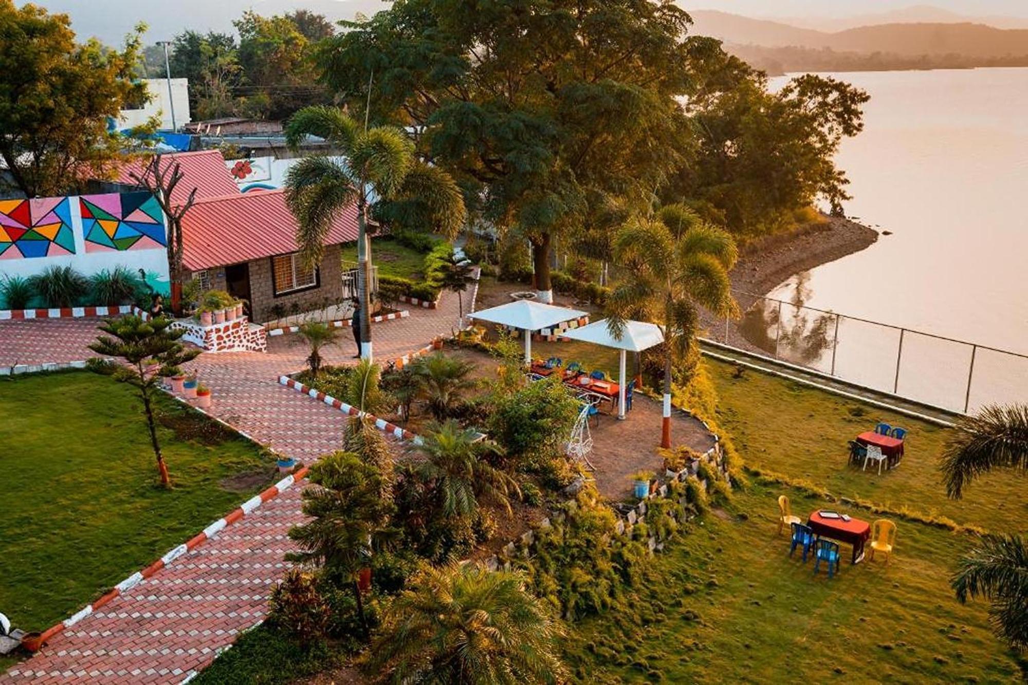 Sunshine Resort Pune Zewnętrze zdjęcie