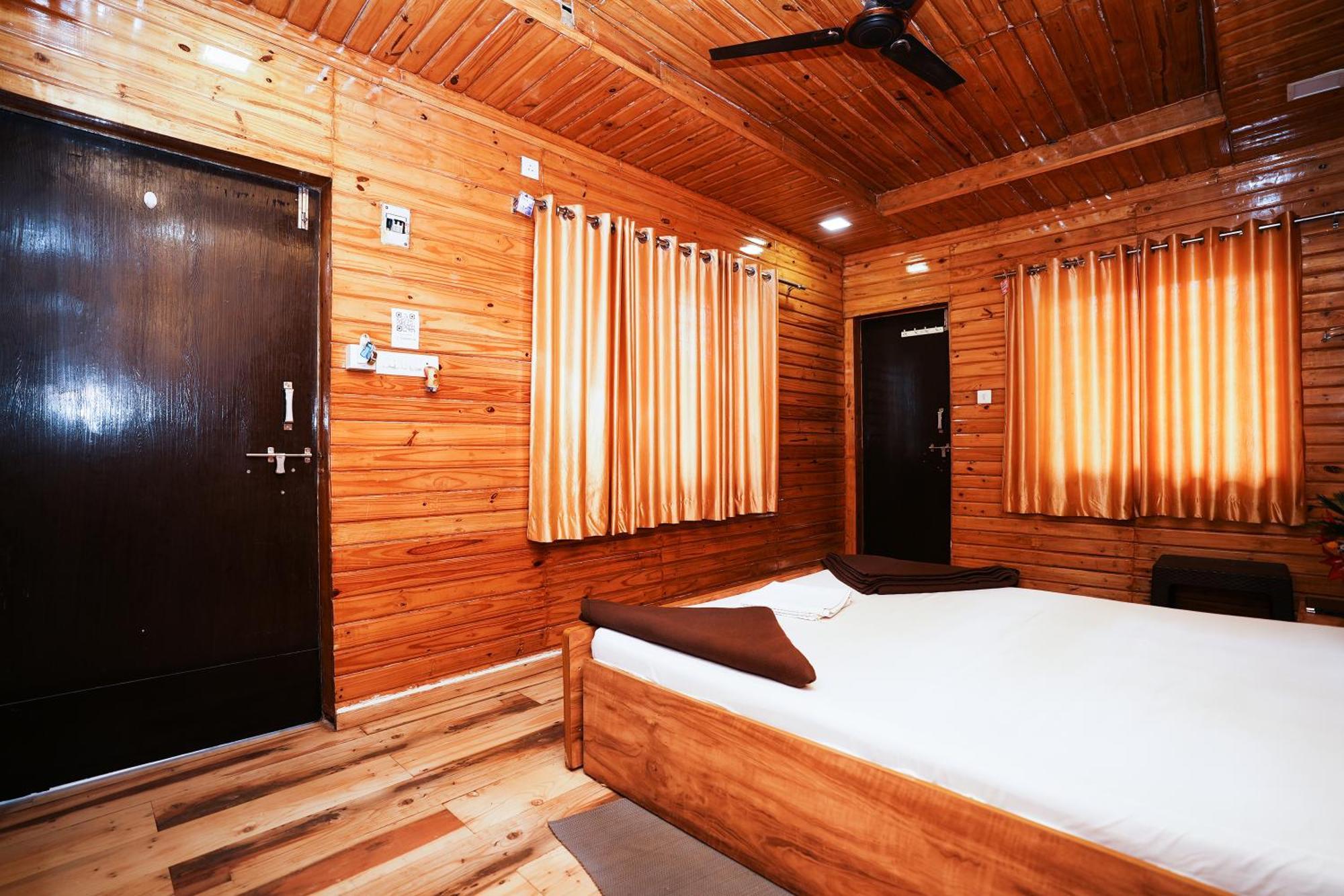 Sunshine Resort Pune Zewnętrze zdjęcie