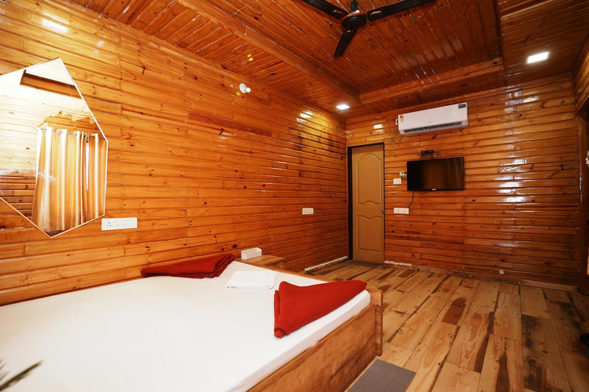 Sunshine Resort Pune Zewnętrze zdjęcie