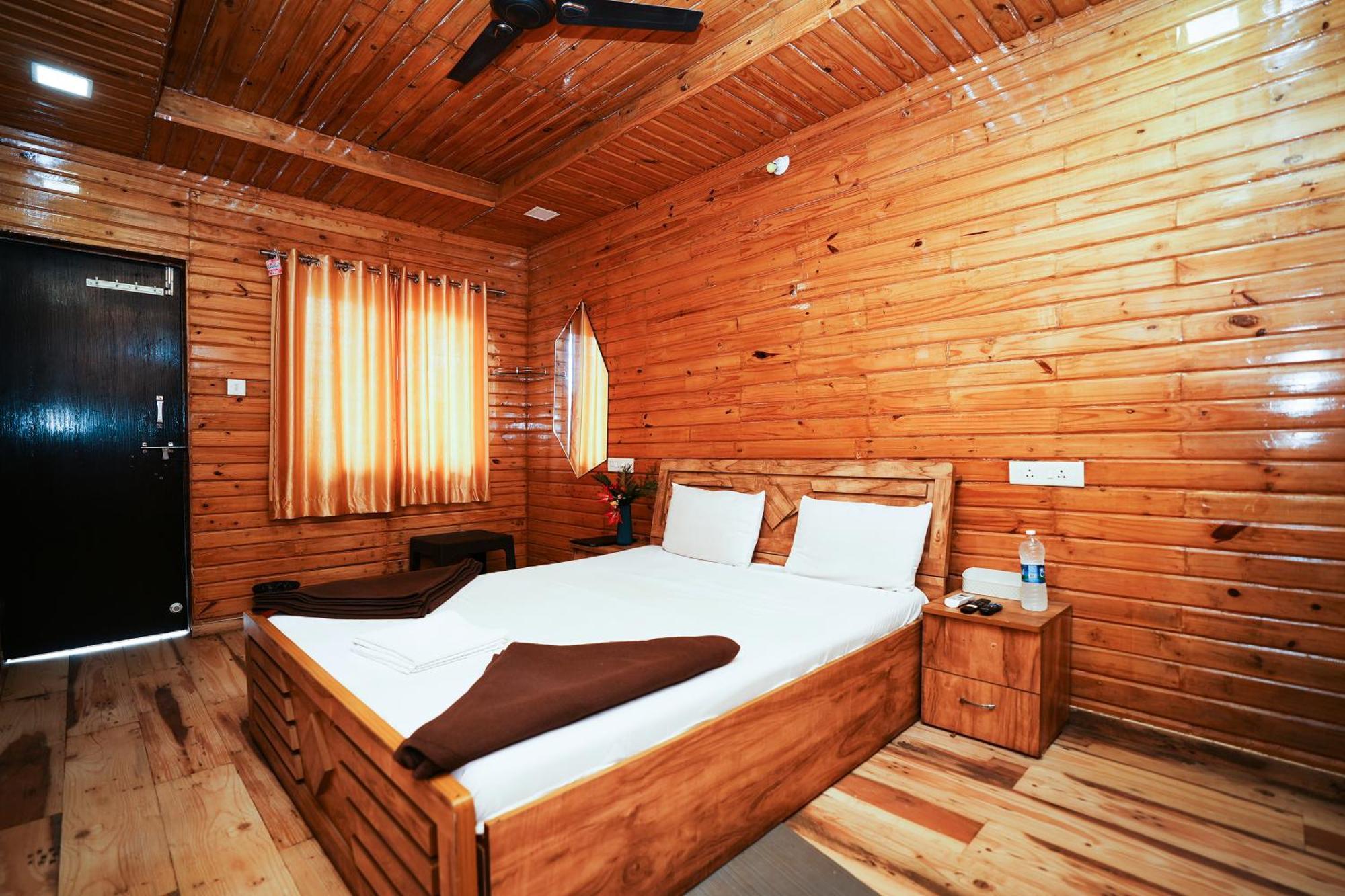 Sunshine Resort Pune Zewnętrze zdjęcie