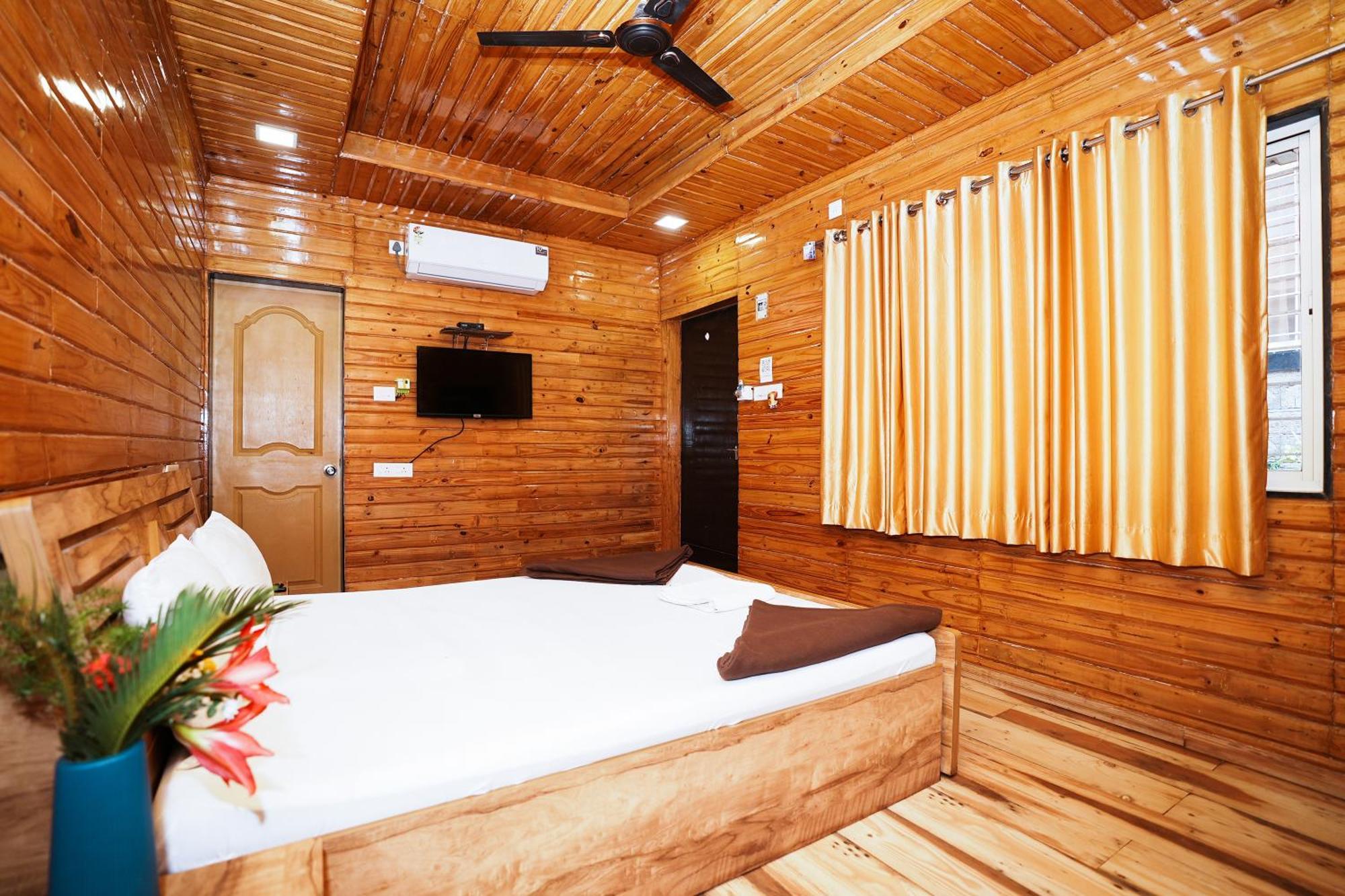 Sunshine Resort Pune Zewnętrze zdjęcie