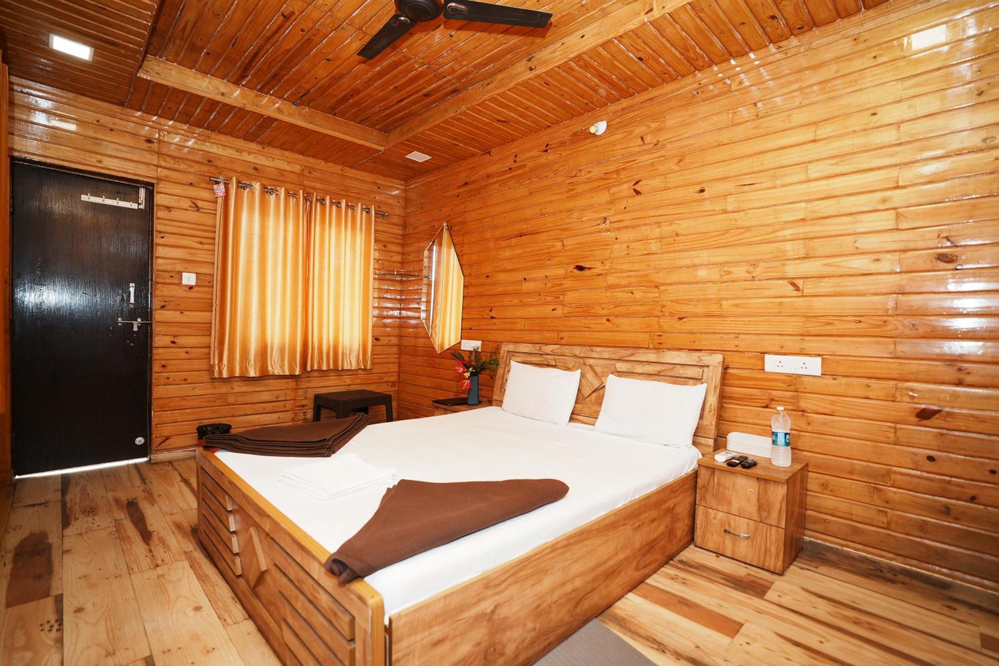 Sunshine Resort Pune Zewnętrze zdjęcie